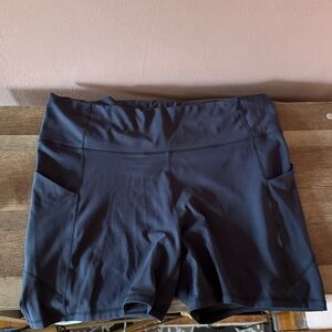 PureLuxe Oasis biker shorts with pockets - 6 inch shorts